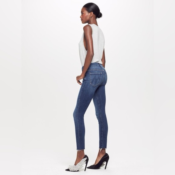 MOTHER Looker Ankle Fray Girl Crush Blue Size 26 - Picture 8 of 9